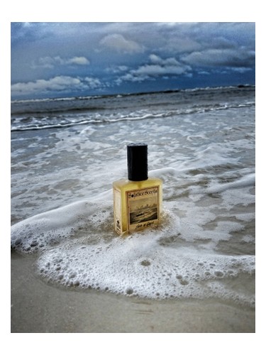 عطر Sea Of Gray زنانه و مردانه Solstice Scents - عطر Solstice Scents